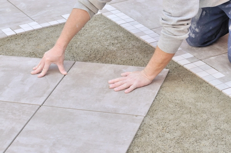 Pose de carrelage extérieur à Toulouse : tendances et conseils pratiques